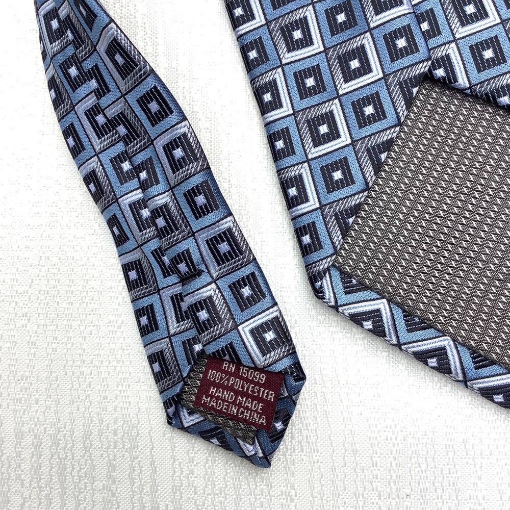 COVINGTON Geo Print Tie - Picture 3 of 4